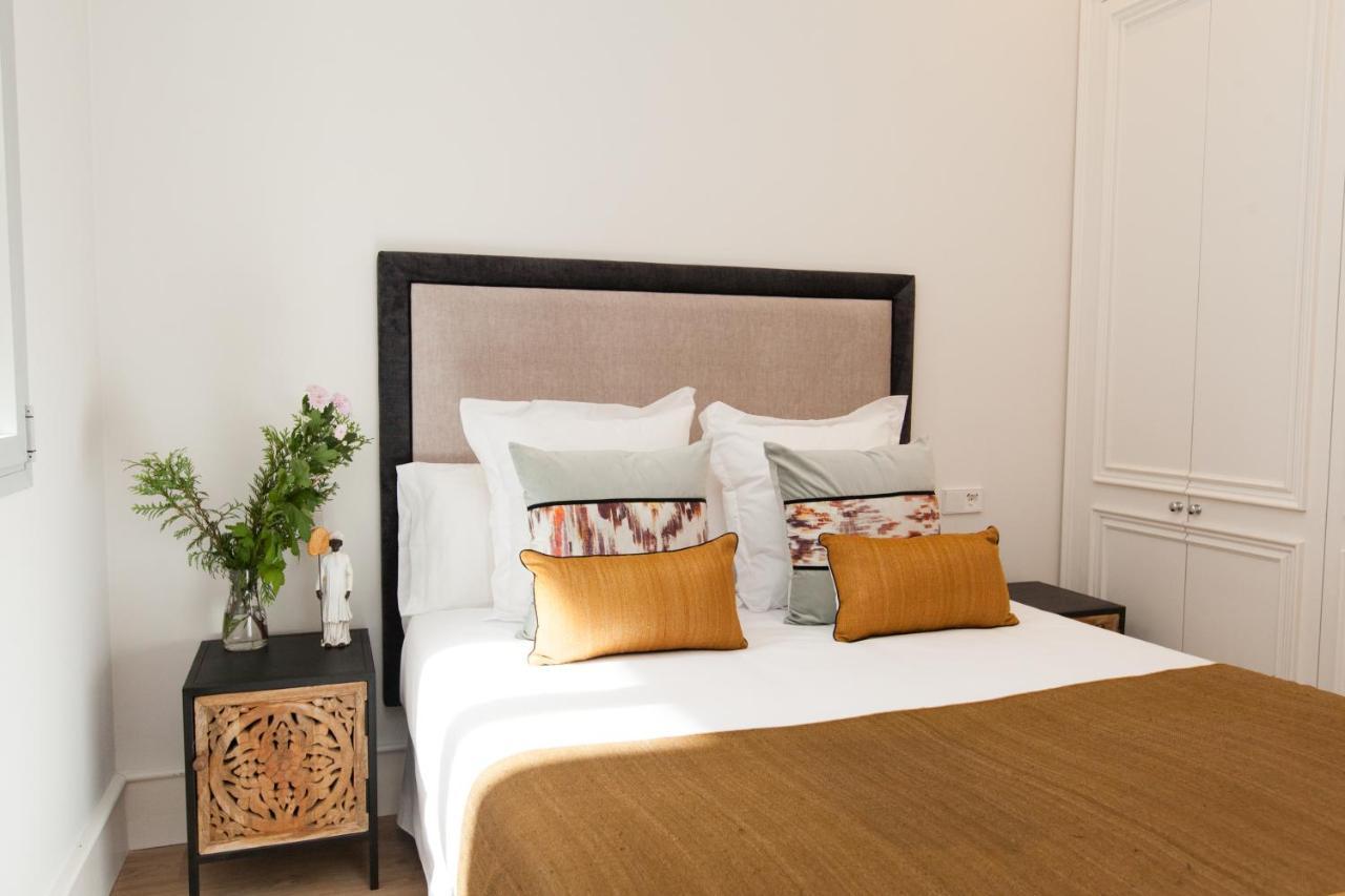Isg Apartments Cedaceros Sevilla Habitación foto