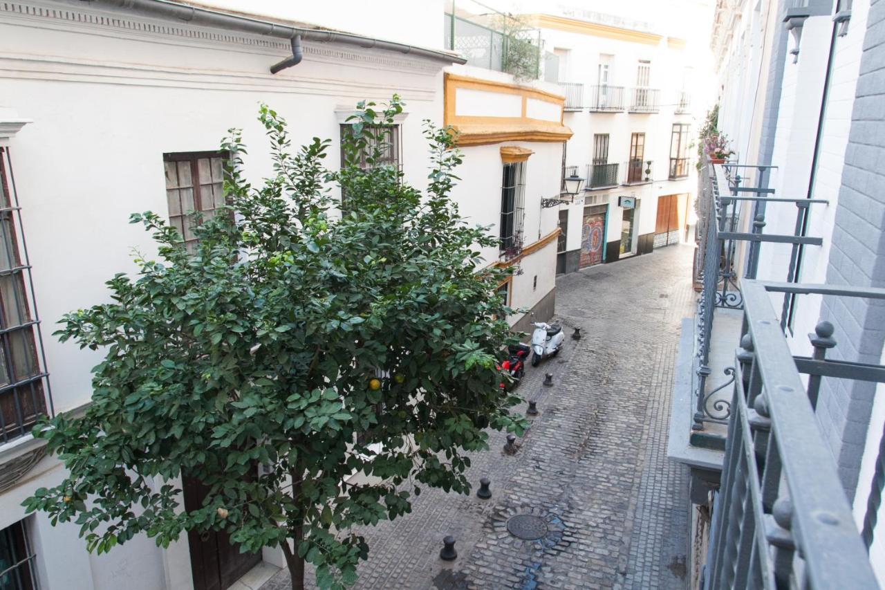 Isg Apartments Cedaceros Sevilla Exterior foto